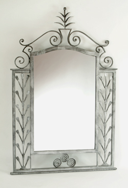Bac Mirror